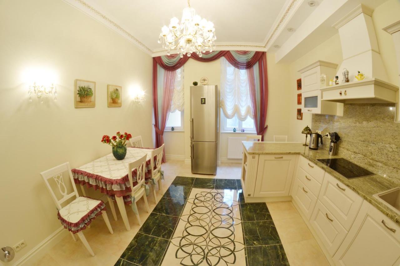 Apartma Premium カルロヴィ・ヴァリ エクステリア 写真
