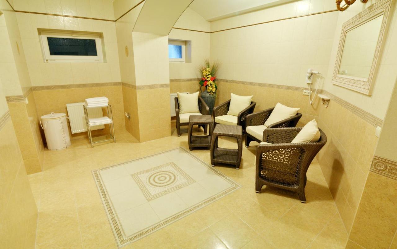 Apartma Premium カルロヴィ・ヴァリ エクステリア 写真