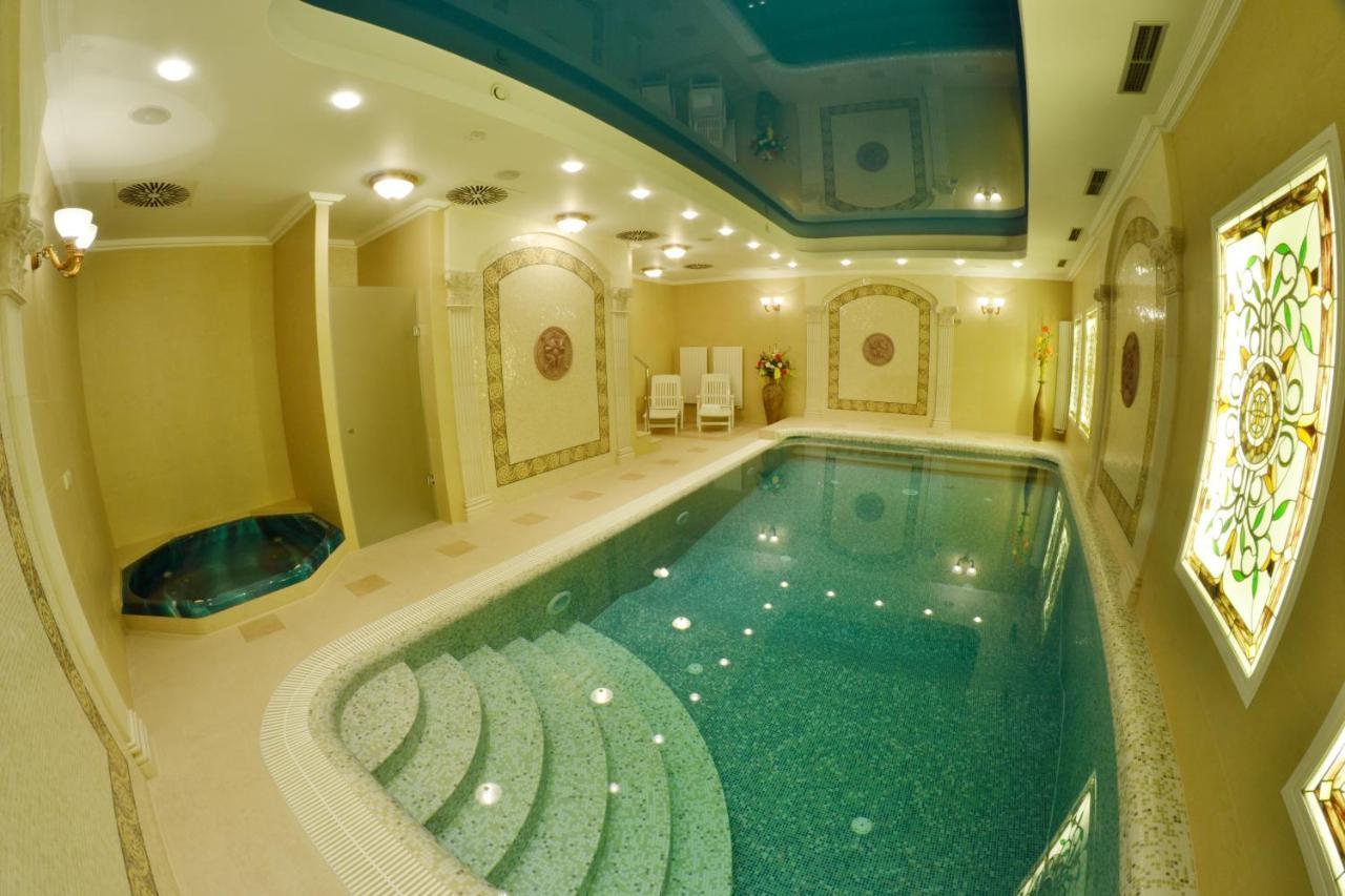 Apartma Premium カルロヴィ・ヴァリ エクステリア 写真